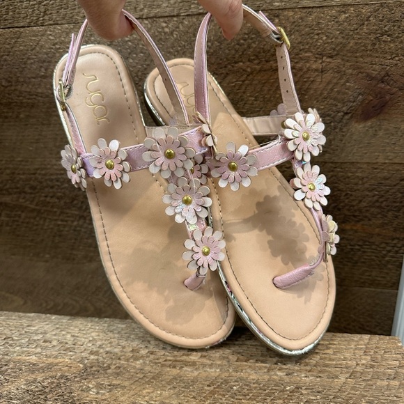Sugar Girls Pink Floral Sandals Size 4 – Daisy Flower Detail - Picture 2 of 7
